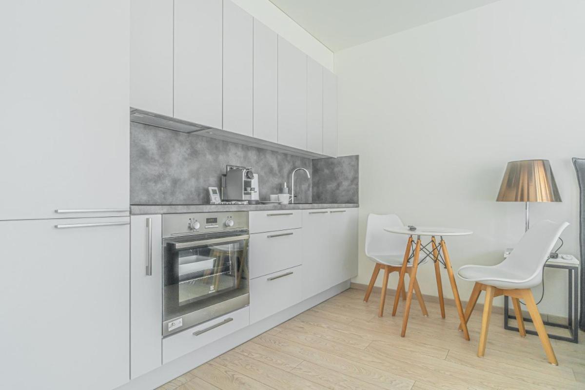 Apartment Karel With Garage Parking プラハ エクステリア 写真